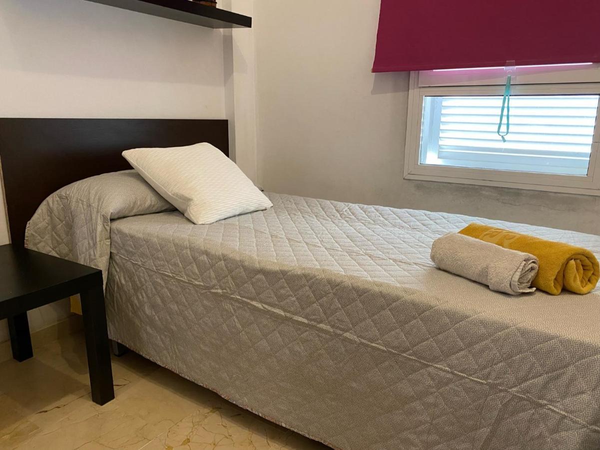 Castilleja , Casa-Apartamento Cerca Centro Sevilla Wifi Familias Trabajo Garaje كاستِيّيخا ذي لا كْوِ المظهر الخارجي الصورة