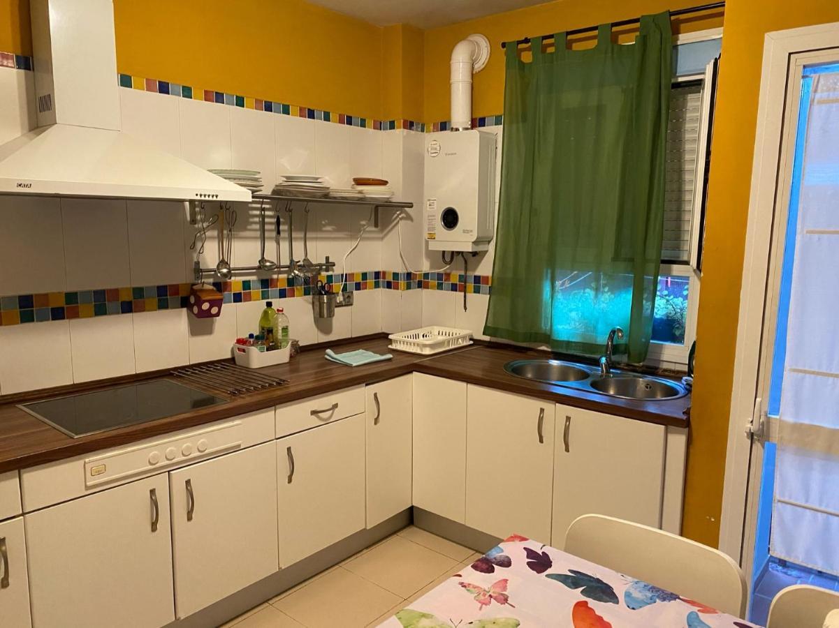 Castilleja , Casa-Apartamento Cerca Centro Sevilla Wifi Familias Trabajo Garaje كاستِيّيخا ذي لا كْوِ المظهر الخارجي الصورة