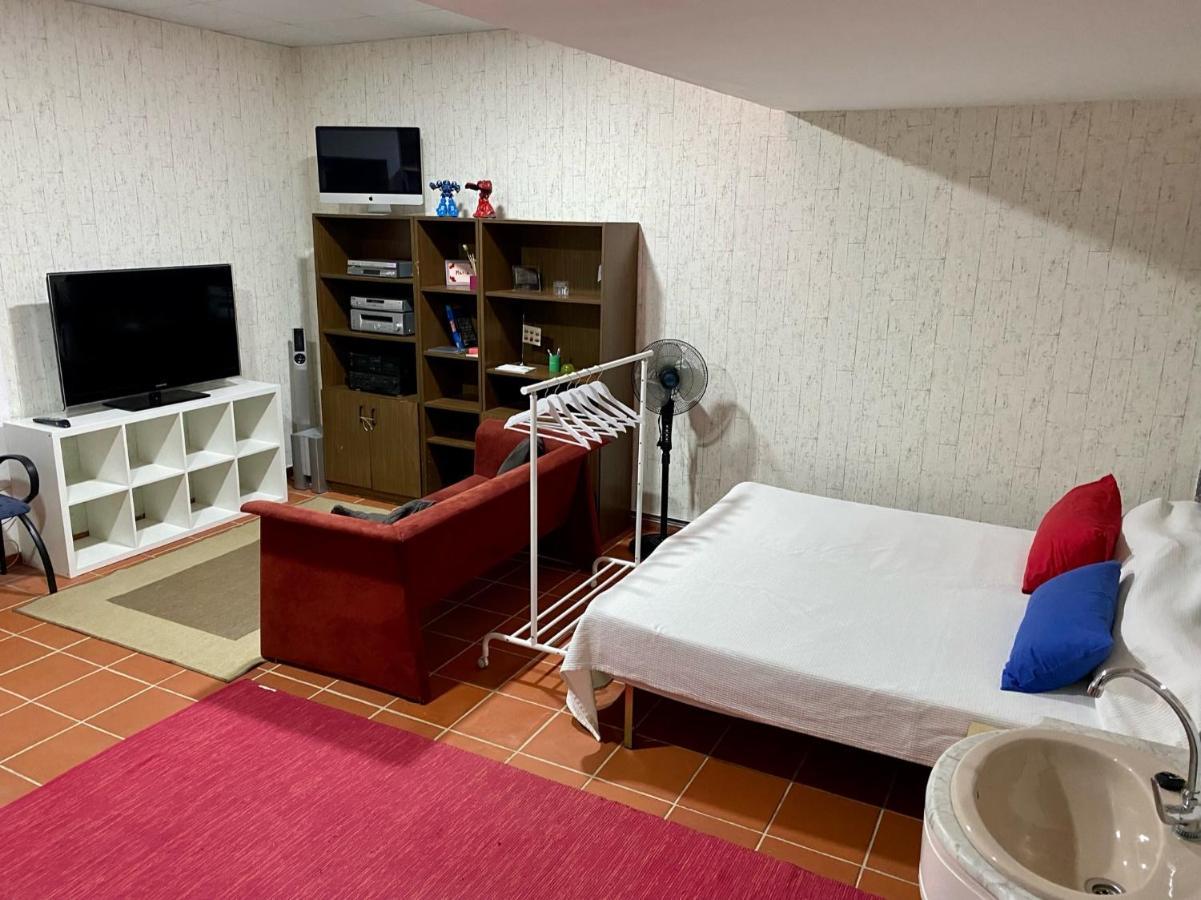 Castilleja , Casa-Apartamento Cerca Centro Sevilla Wifi Familias Trabajo Garaje كاستِيّيخا ذي لا كْوِ المظهر الخارجي الصورة