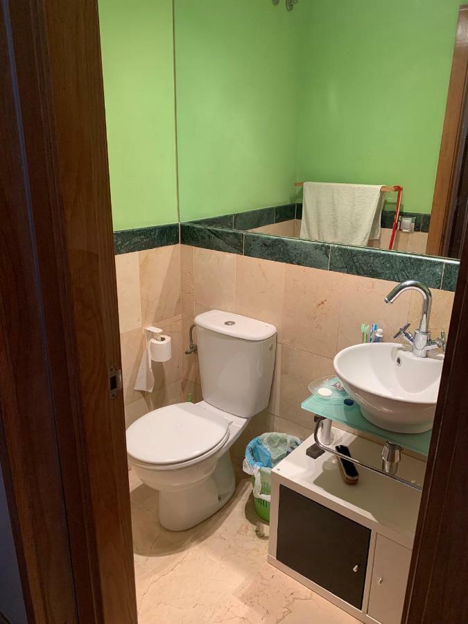 Castilleja , Casa-Apartamento Cerca Centro Sevilla Wifi Familias Trabajo Garaje كاستِيّيخا ذي لا كْوِ المظهر الخارجي الصورة