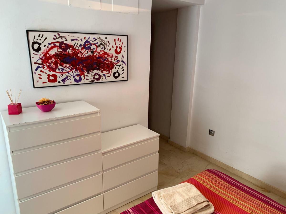Castilleja , Casa-Apartamento Cerca Centro Sevilla Wifi Familias Trabajo Garaje كاستِيّيخا ذي لا كْوِ المظهر الخارجي الصورة